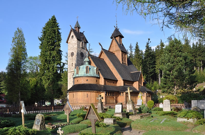 Bâtiment de l'église en bois de style norvégien