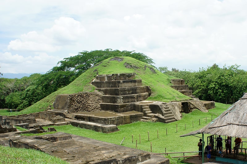 Präkolumbianische Ruinen der antiken Pyramiden