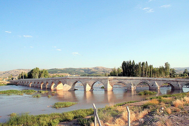 Arch bridge in Turkey