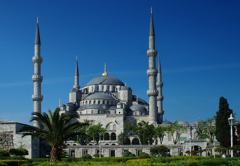 L'emblématique mosquée bleue avec ses 6 minarets.