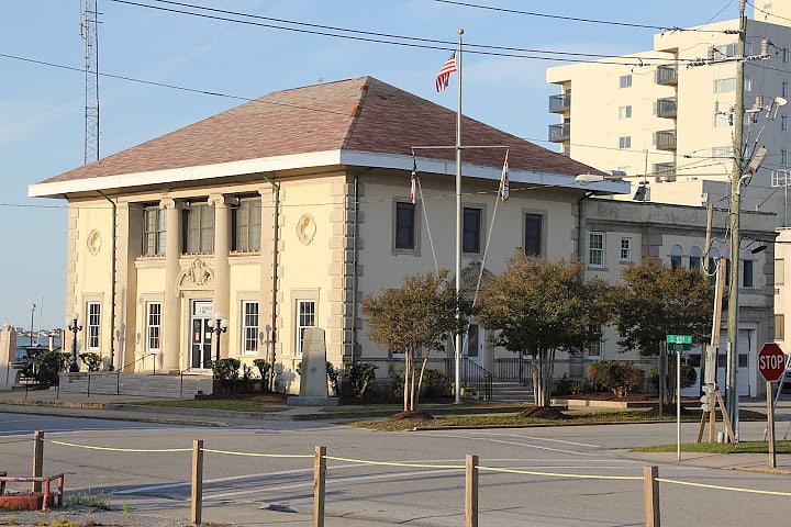 City government office in Morehead City, North Carolina