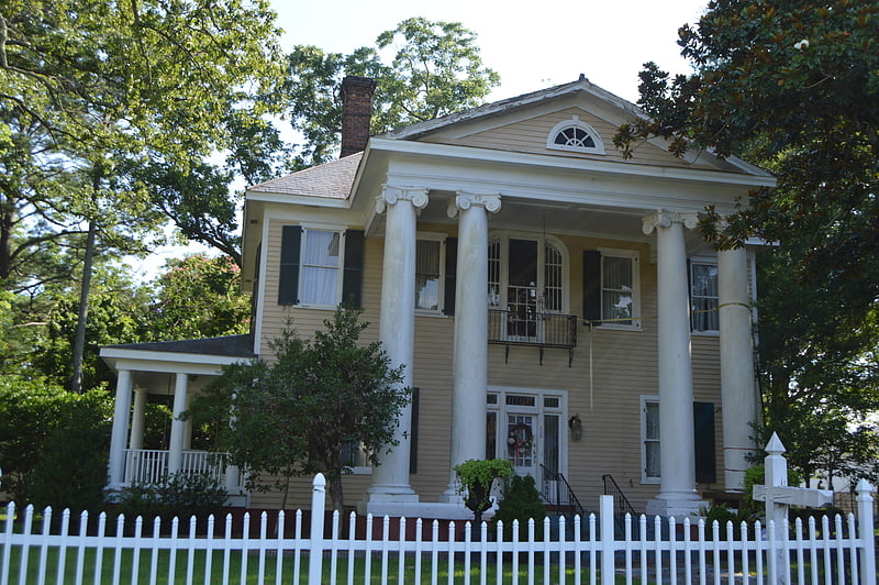 William E. Smith House