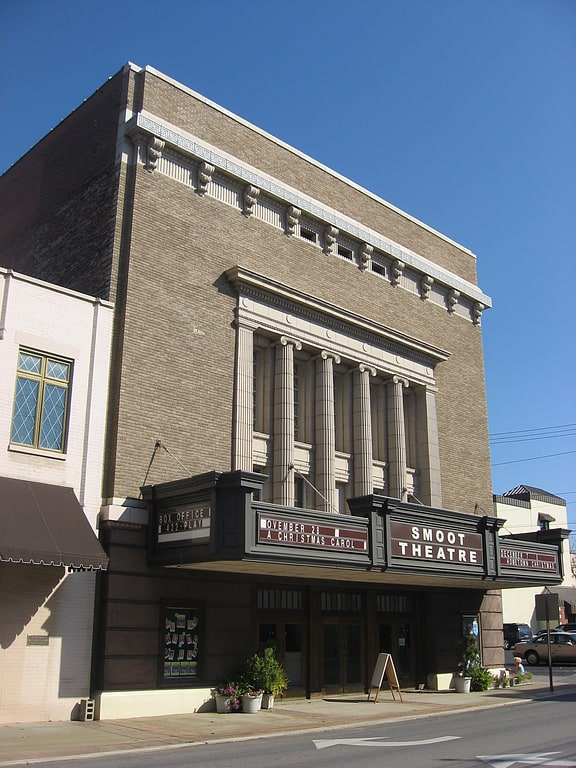 Theater in Parkersburg, West Virginia