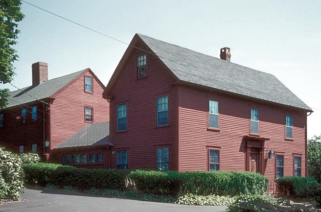 Building in Kittery, Maine
