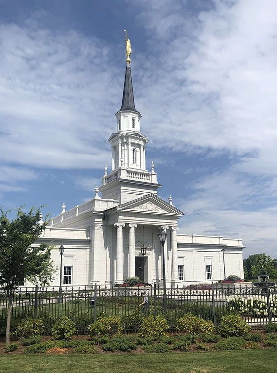 Iglesia de jesucristo de los santos de los últimos días en Farmington, Connecticut
