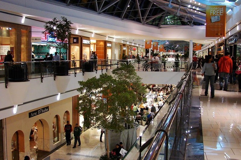 Shopping mall in Frisco, Texas
