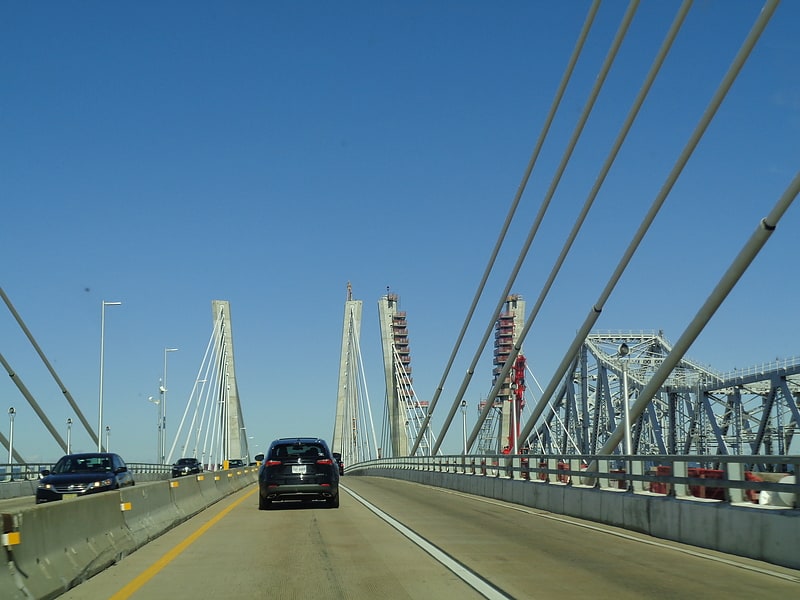 Cable-stayed bridge in Staten Island, New York