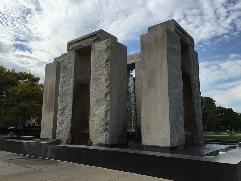War memorial in Notre Dame, Indiana