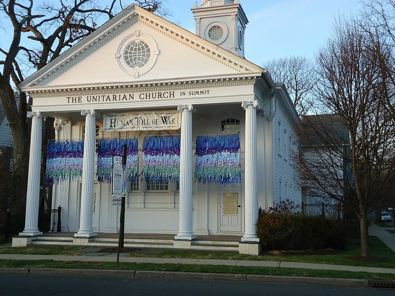 Unitarian universalist church in Summit, New Jersey