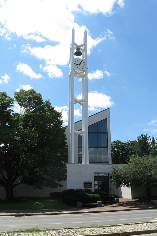 Unitarian universalist church in Arlington, Massachusetts