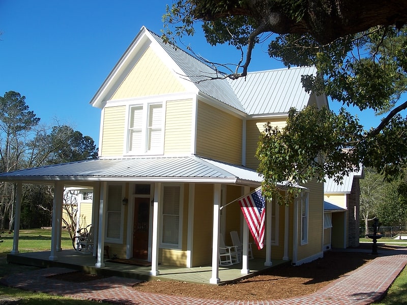 Heritage building in De Funiak Springs, Florida