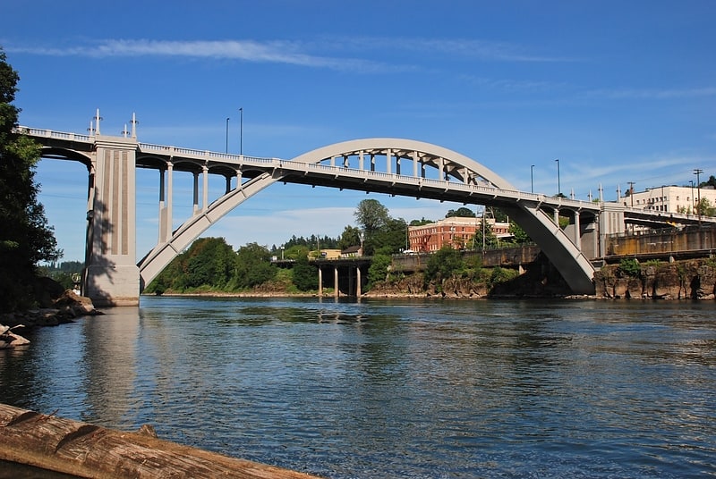 Arch bridge in the Clackamas County, Oregon