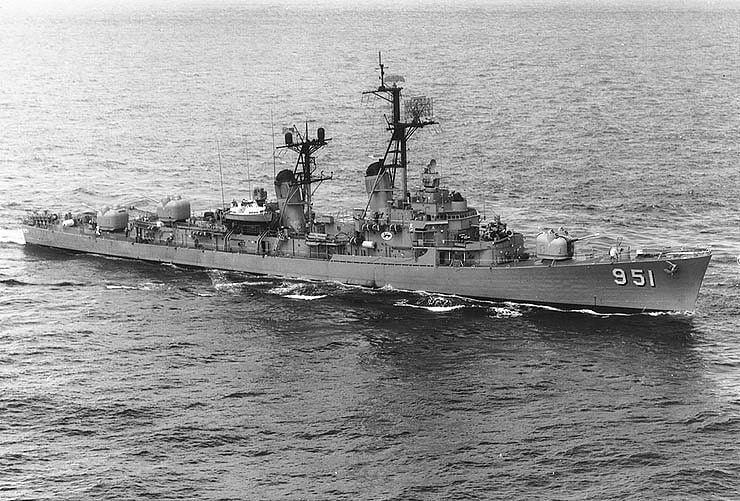Niszczycieli typu Forrest Sherman należący do Marynarki Wojennej USA
