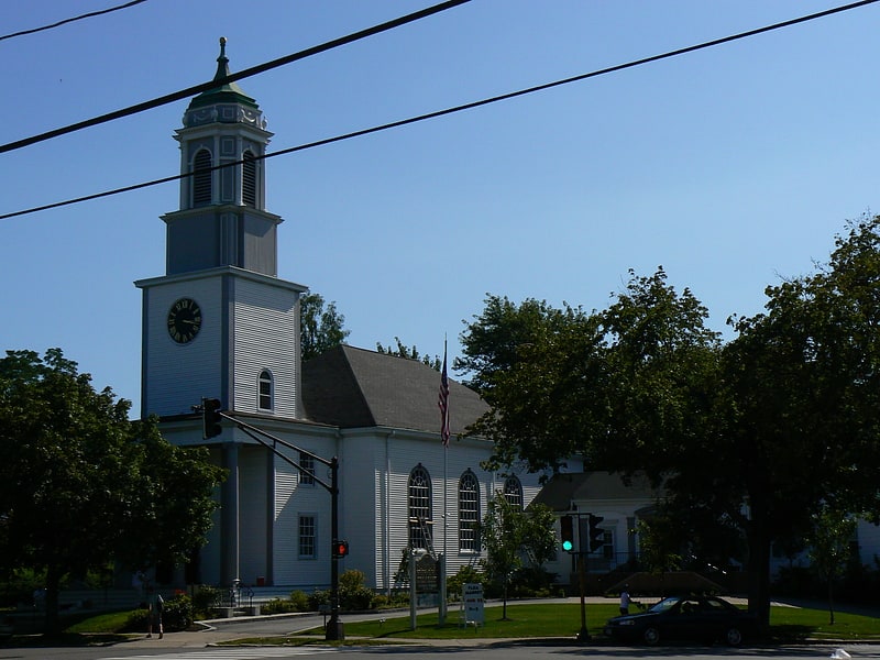 Church building in Arlington, Massachusetts