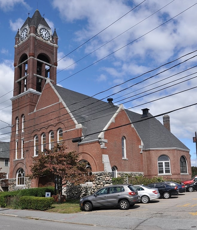 Church building in Waltham, Massachusetts