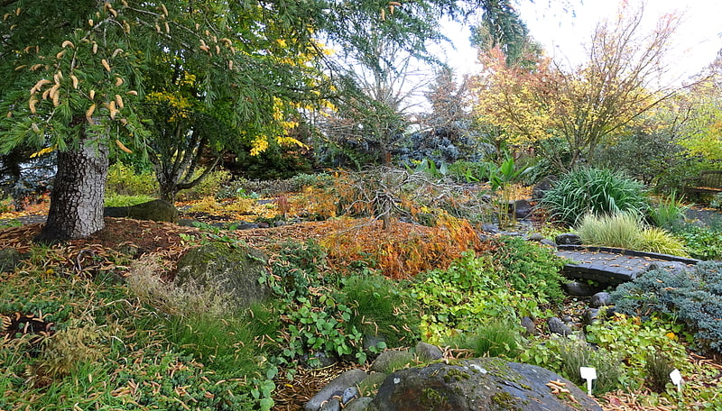 Botanical garden in Silverton, Oregon