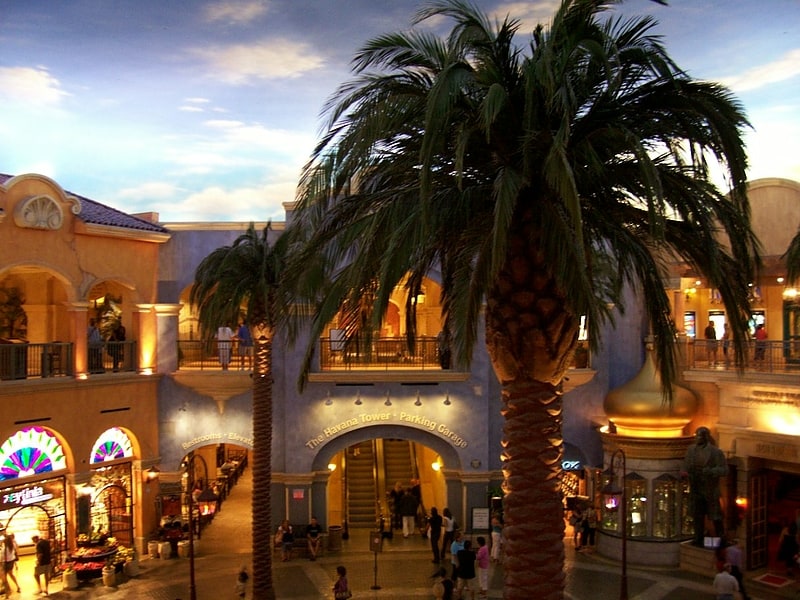 Shopping mall in Atlantic City, New Jersey