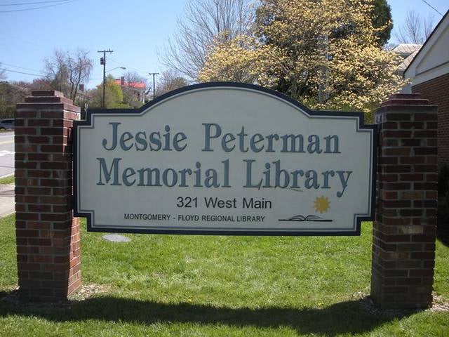 Jessie Peterman Memorial Library in Floyd