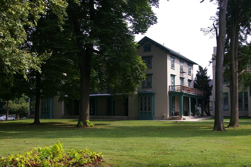 Irving Female College