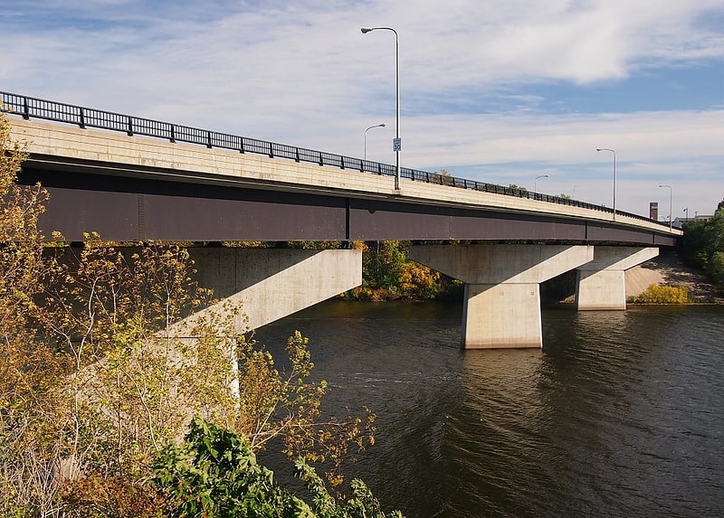 Girder bridge in St. Cloud, Minnesota