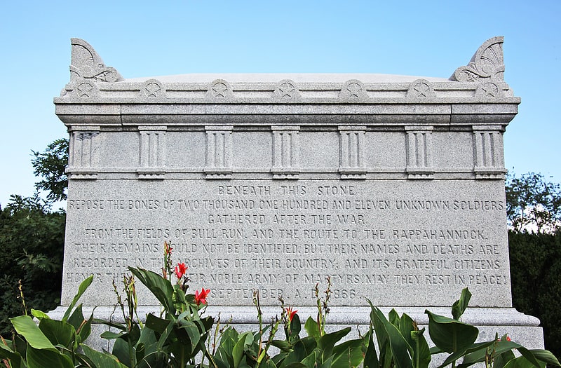 War memorial in Arlington, Virginia