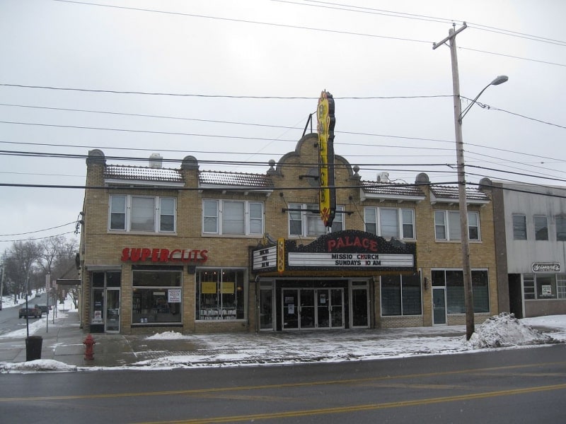 Movie theater in Syracuse, New York