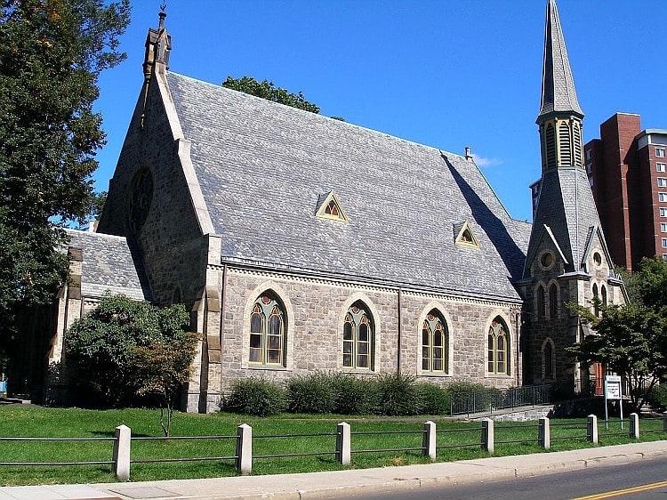 Unitarian universalist church in Stamford, Connecticut