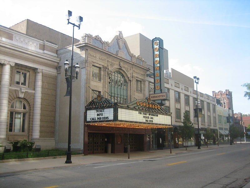 Theatre in Rockford, Illinois
