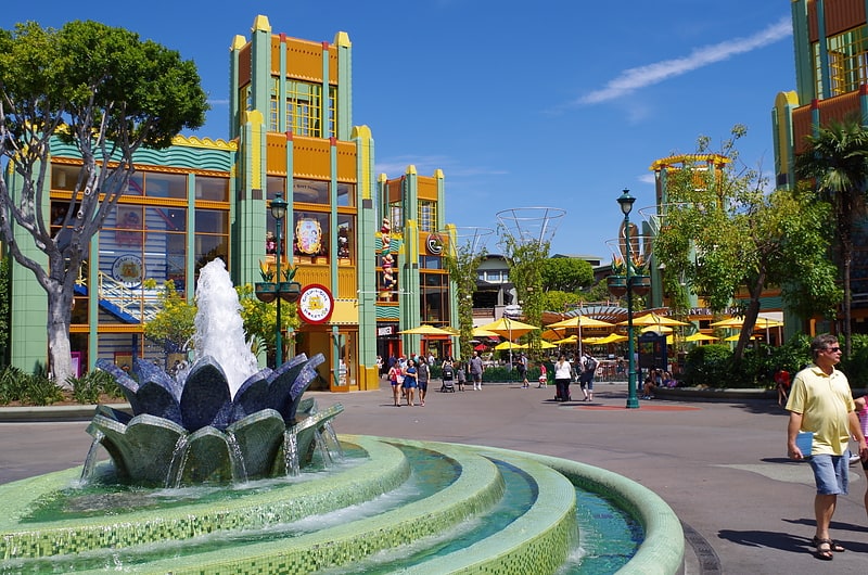 Disneyland - Ziel für Geschäfte und Essen