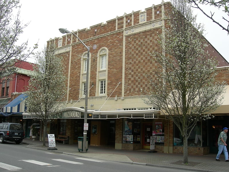 Theatre in Mount Vernon, Washington