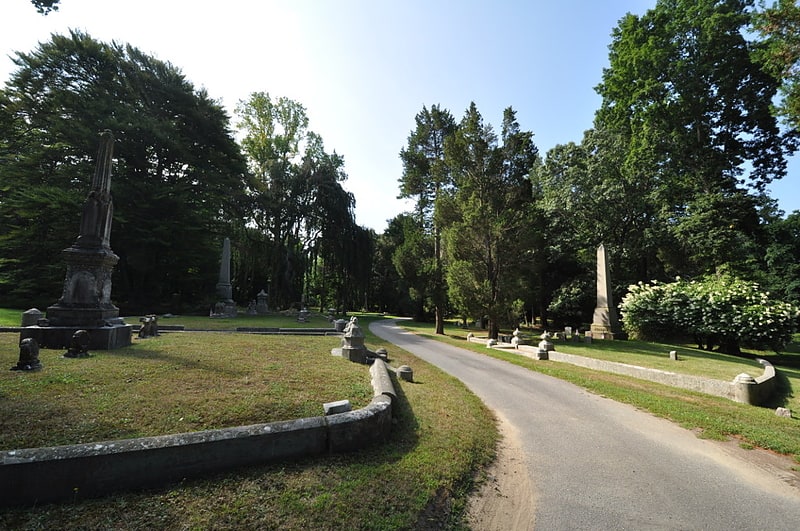 Cemetery in Bristol, Rhode Island