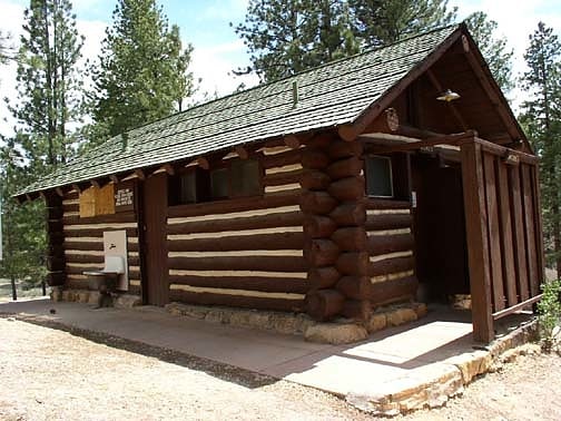 Bryce Canyon campground comfort stations