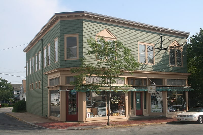 Building at 237–239 Main Street