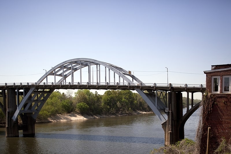 Pont en arc par-dessus à Selma, Alabama