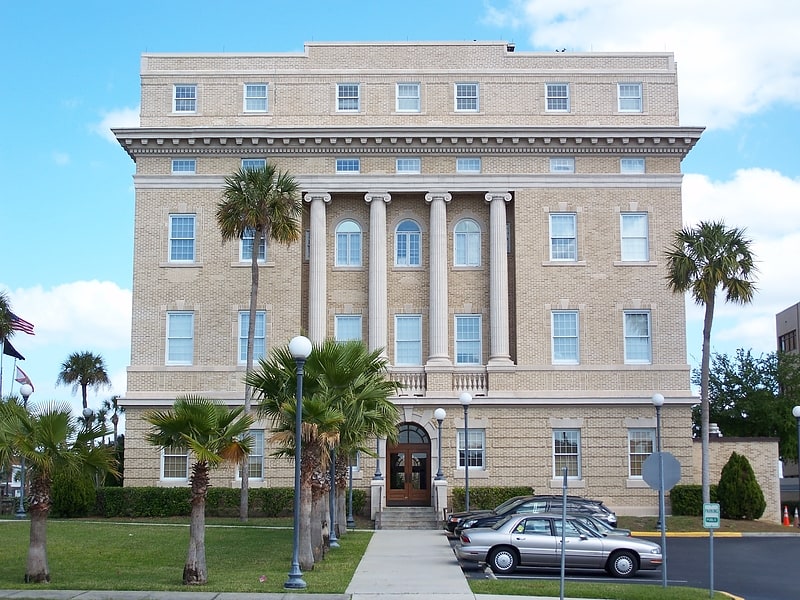 Courthouse in Tavares, Florida