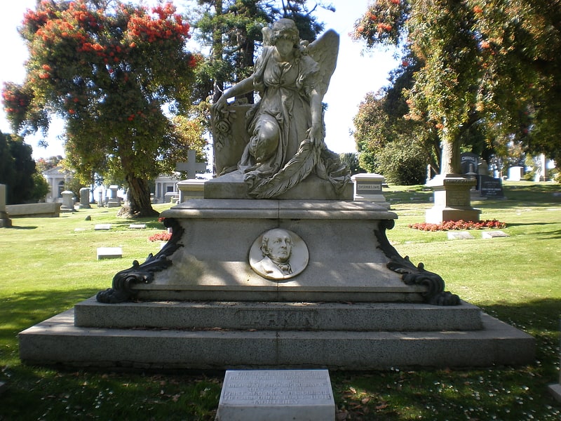 Cementerio en Colma, California