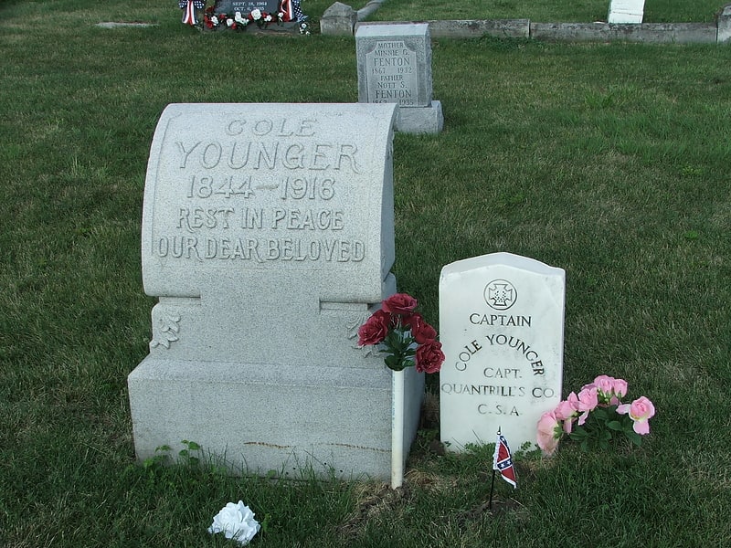 Cemetery in Lee's Summit, Missouri