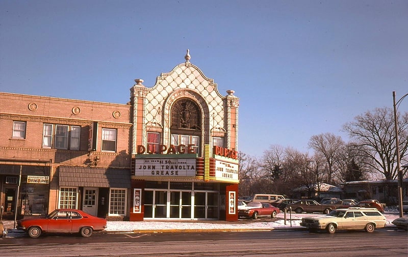Movie theater in Lombard, Illinois