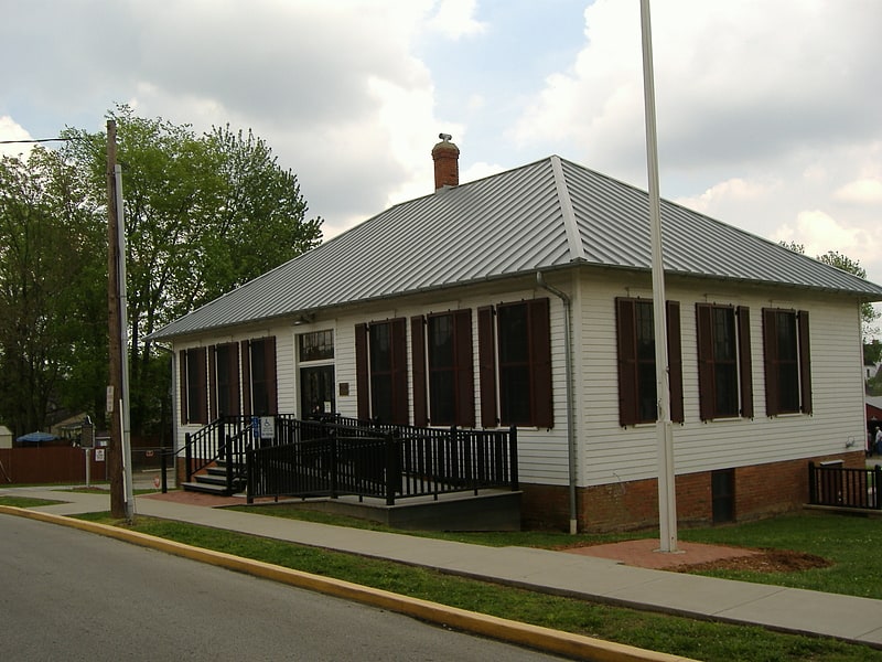 Building in New Albany, Indiana